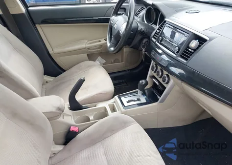 2016 Mitsubishi Lancer Es z USA, uszkodzony, nr VIN JA32U2FU3GU000398